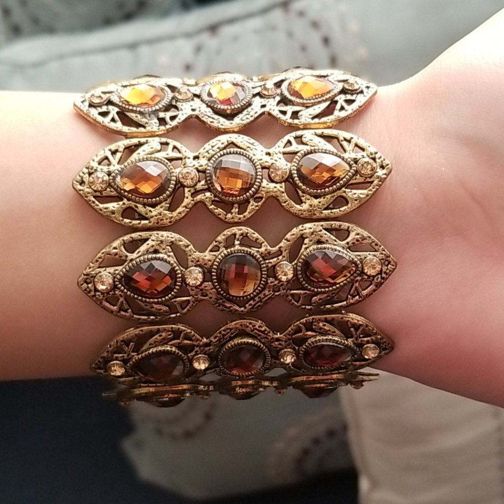 Bracelet